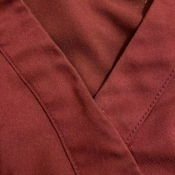 Grey’s Anatomy by Barco 3-Pocket Scrub Top - Picture 3 of 4